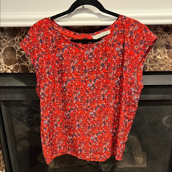 Abercrombie & Fitch Tops - Abercrombie & Fitch Red Cap Sleeve Blouse